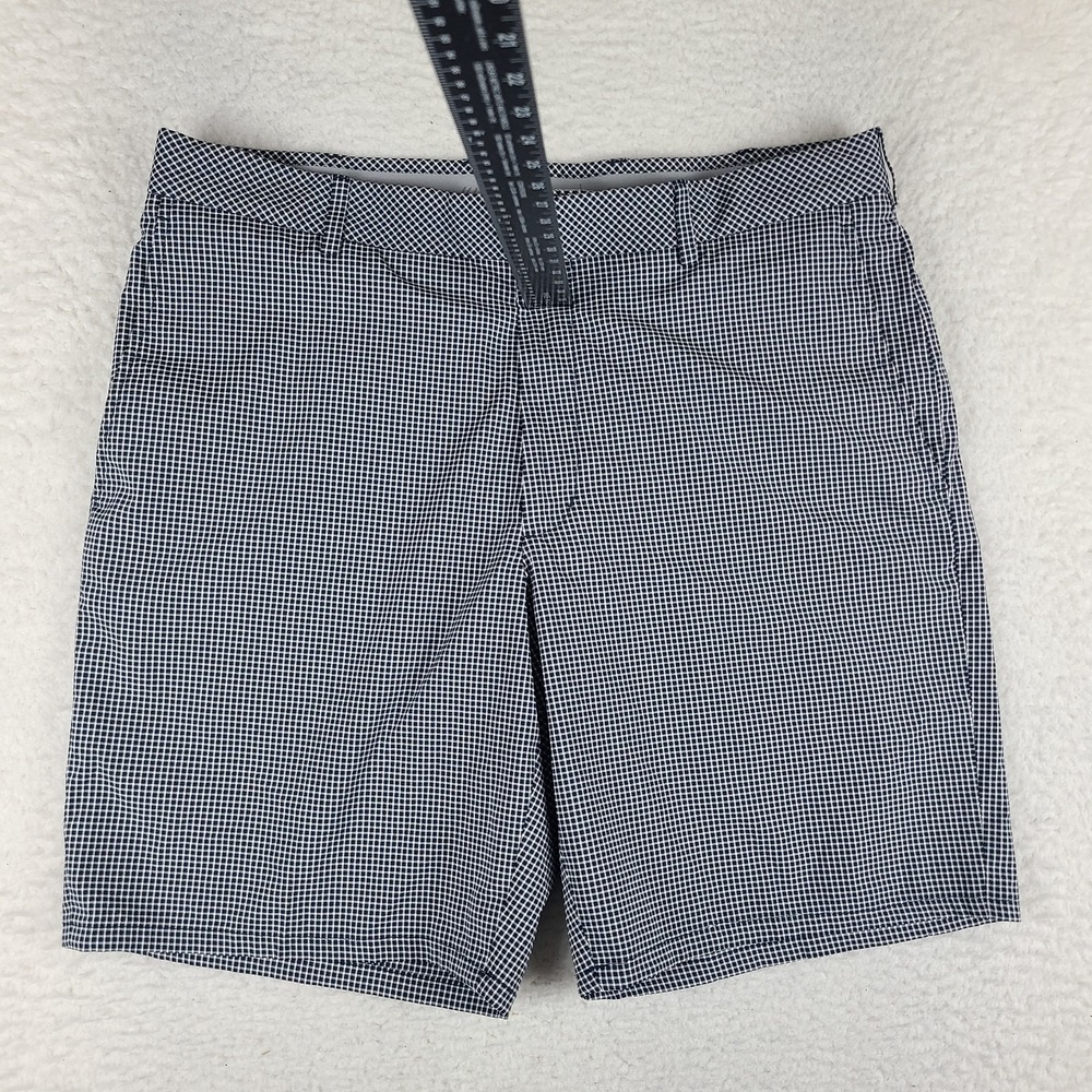 Walter Hagen Shorts Mens 34 Blue White 8" Inseam Hybrid Chino Performance Golf